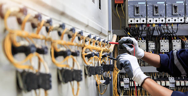 Professional Electrician technician working in Italy, TX